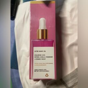 Truly Beauty Strawberry Vanilla After Shave Oil 40ml EXP 12/2028